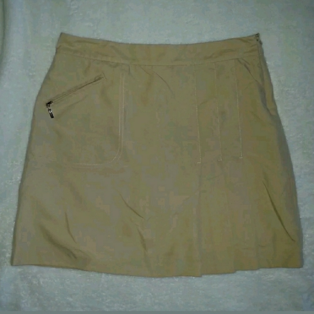 iZod Golf Skorts